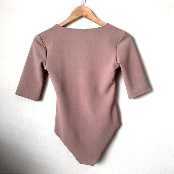 Zara Tops Zara Mauve Half Sleeve V Neck Bodysuit Poshmark